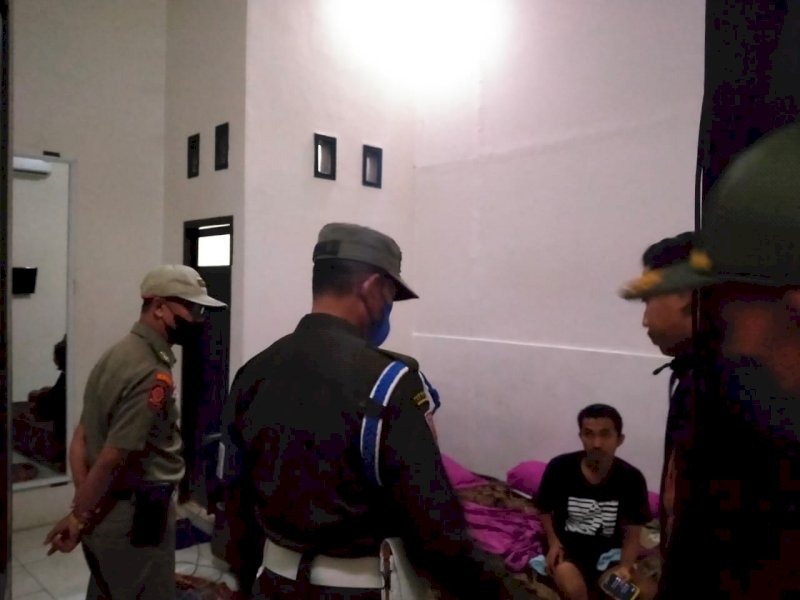 Operasi rumah kos yang dilakukan Satpol PP Wajo. 