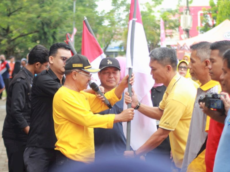 Pemkab Jeneponto meluncurkan Gerakan 10 Juta Bendera Merah Putih di Lapangan Passamaturukang, Kamis (11/08/2022).