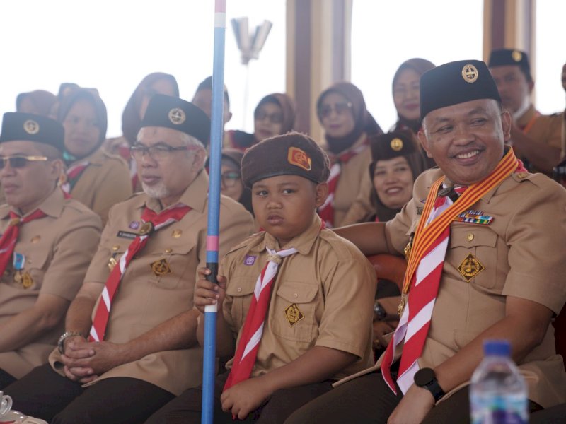 Bupati Bantaeng Ilham Azikin menutup perkemahan Pramuka di bumi perkemahan Lapporo, Kecamatan Sinoa.