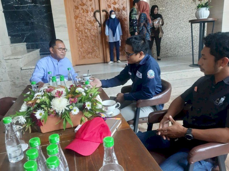 Danny Pomanto saat menerima kunjungan Federasi Orienteering Nasional Indonesia (FONI) Sulsel di kediaman pribadinya, Jalan Amirullah, Jumat (19/08).