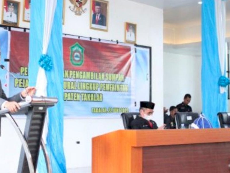 Lantik Pejabat, Bupati Takalar: Didik Honorer Kita agar Memiliki Skill