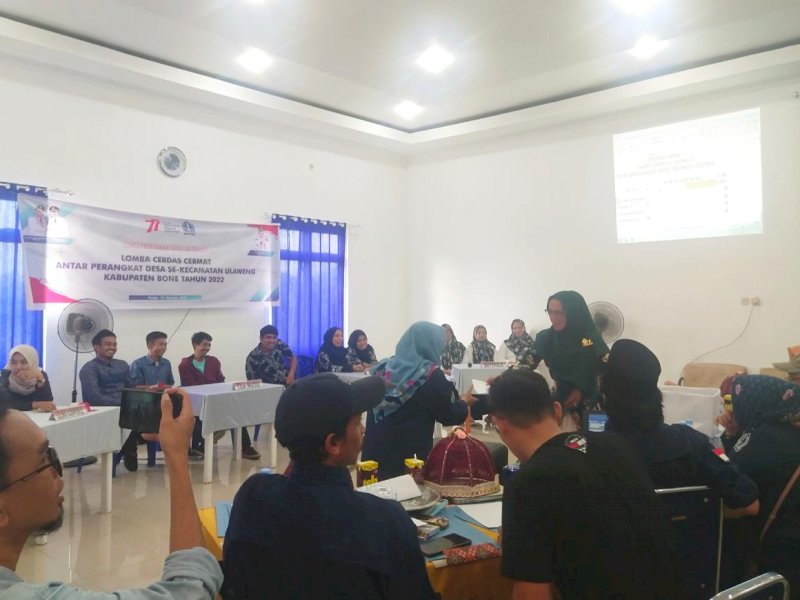 Lomba cerdas cermat antarperangkat desa se-Kecamatan Ulaweng yang digelar beberapa waktu lalu. 