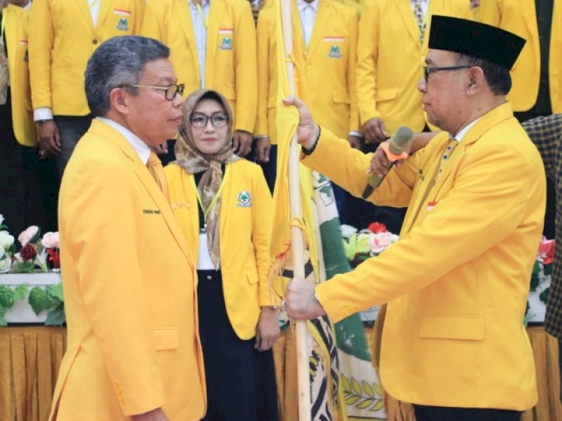 Ketua DPD I Partai Golkar Sulsel Taufan Pawe (TP) melantik dan mengukuhkan pengurus DPD II Partai Golkar Bulukumba.
