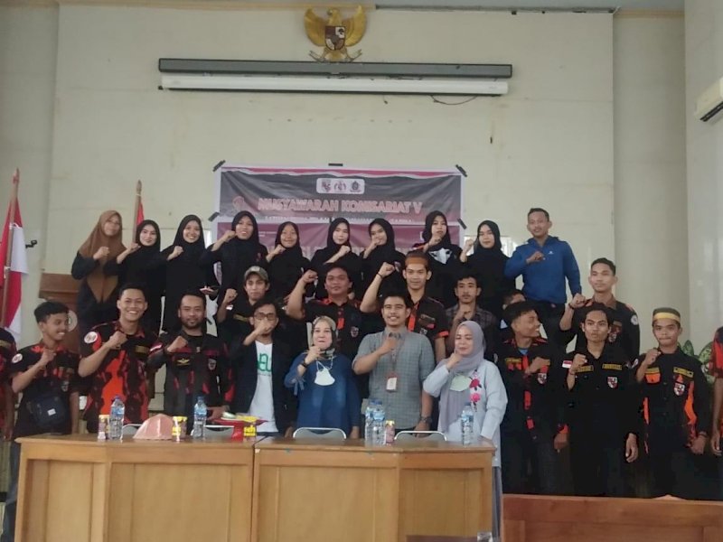 KPU Bone melakukan sosialisasi Pemilu ke Sapma Pemuda Pancasila. 