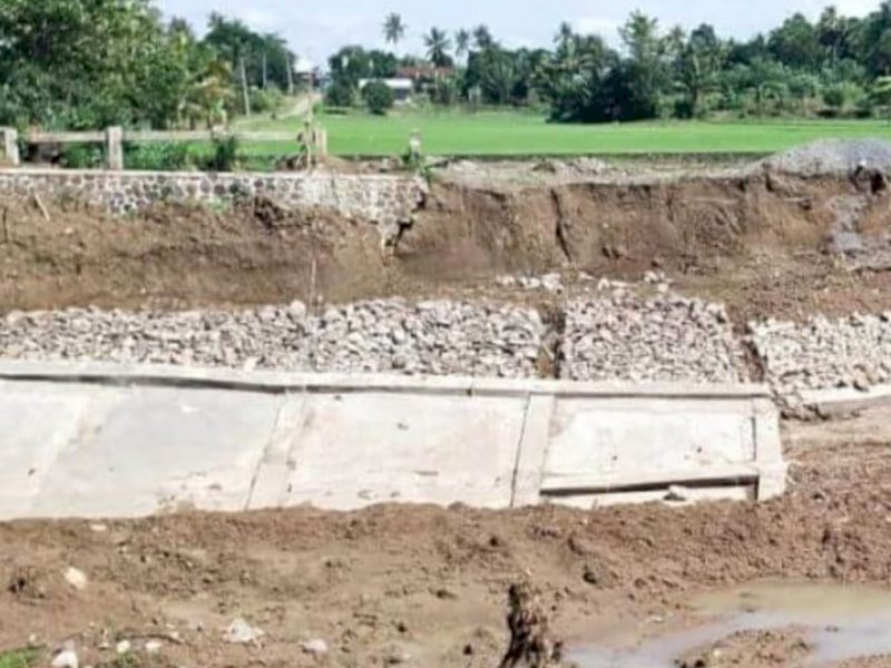 Proyek Bendungan Kalola di Kabupaten Wajo diusut setelah roboh. 