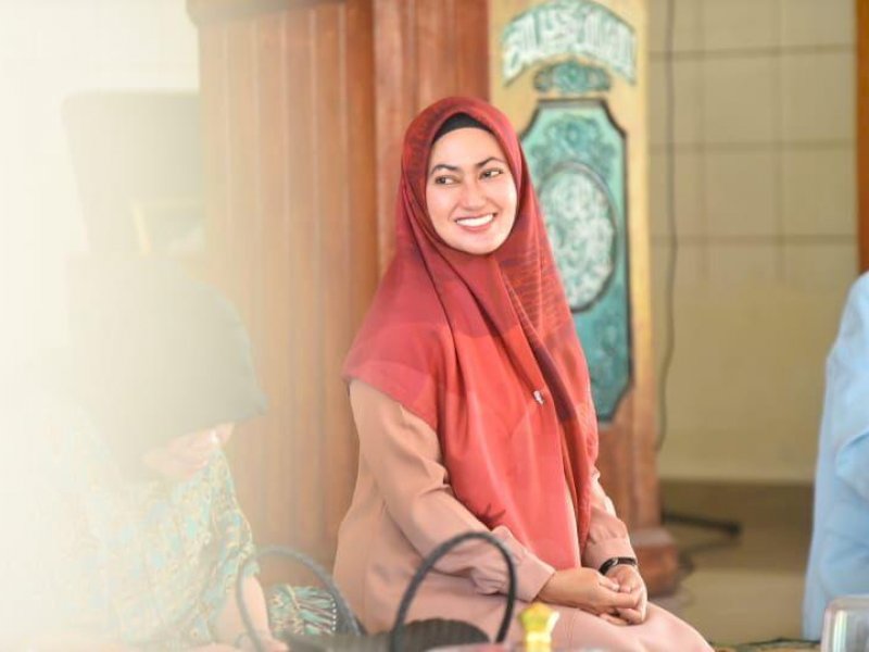 Bupati Lutra Indah Putri Indriani menghadiri Milad BKPRMI. 