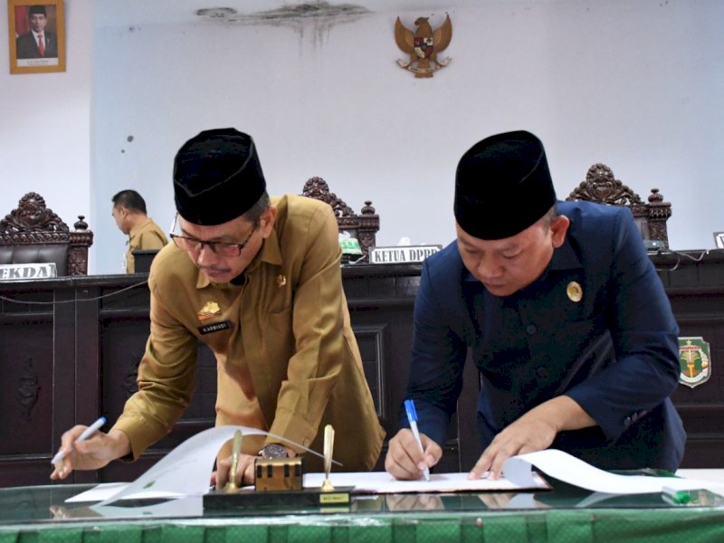 Ranperda Inovasi Daerah diserahkan ke DPRD Luwu Utara, Senin (5/9/2022).