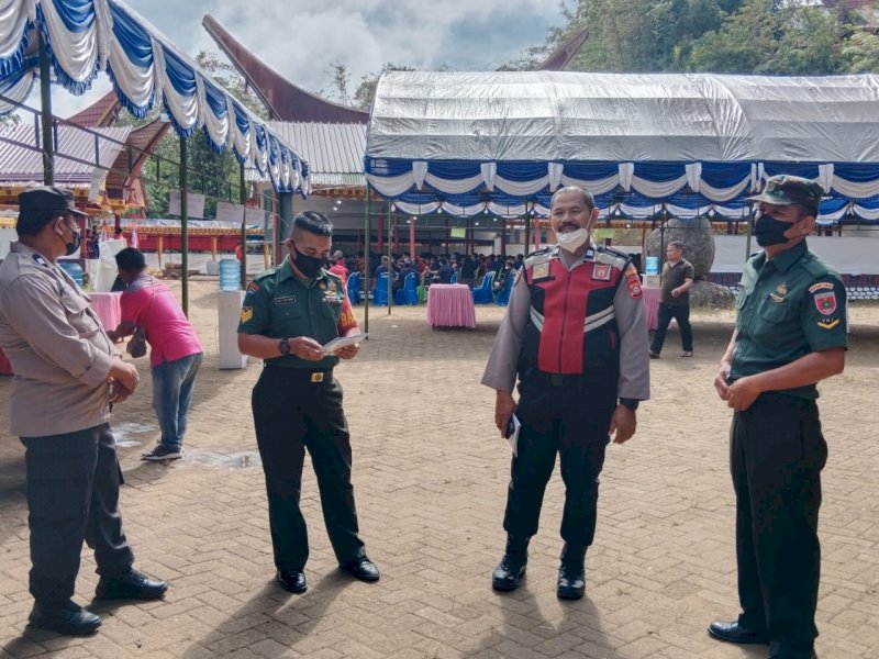 Polres Toraja Utara menggelar pengamanan dalam rangka Temu Akbar (Tebar) ke-2 Guru Sekolah Minggu Gereja Toraja (SMGT) 2022.