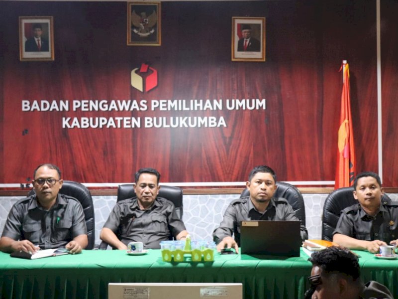 Bawaslu Bulukumba membuka pendaftaran Panwaslu kecamatan. 