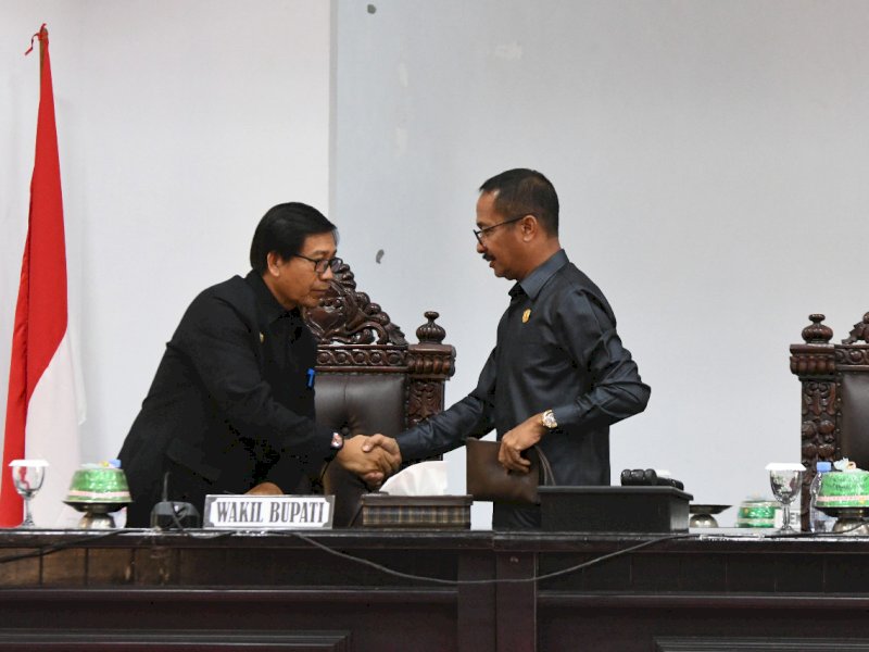 Rapat paripurna APBD Perubahan  Luwu Utara 2022.