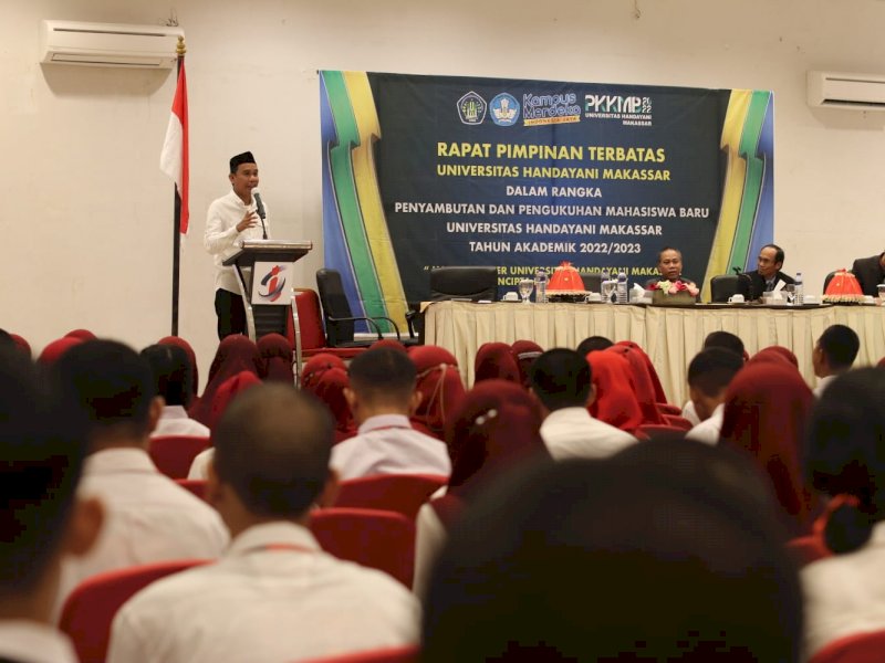 Ketua DPRD Makassar Rudianto Lallo memberi kuliah umum depan mahasiswa Universitas Handayani. 