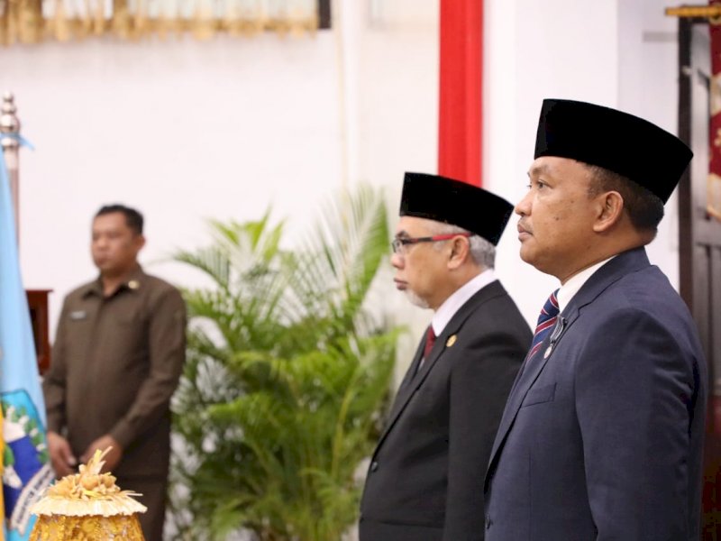 Bupati Bantaeng Ilham Azikin menghadiri pelantikan pergantian antar waktu (PAW) anggota DPRD Bantaeng, Ahmad Yani di Gedung DPRD Bantaeng.
