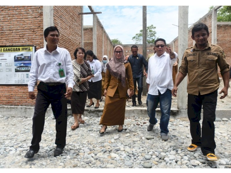 Bupati Indah Putri Indriani, Senin (4/10/2022), di Desa Terpedo Jaya.