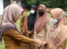 Pesan Bupati IDP kepada 20 Penyuluh KB Usai Bagikan Kendaraan Operasional