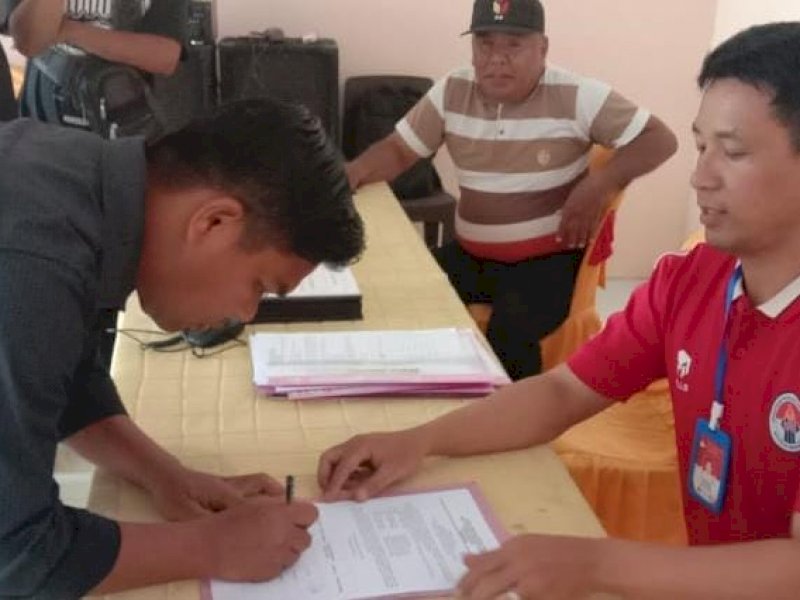 Panitia Pilkades Tea Musu, Kabupaten Bone menetapkan 2 calon kades. 