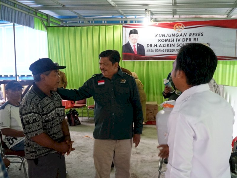 Anggota Komisi IV DPR RI, Azikin Solthan melakukan kunjungan kerja di Kecamatan Tompobulu, Kabupaten Bantaeng.
