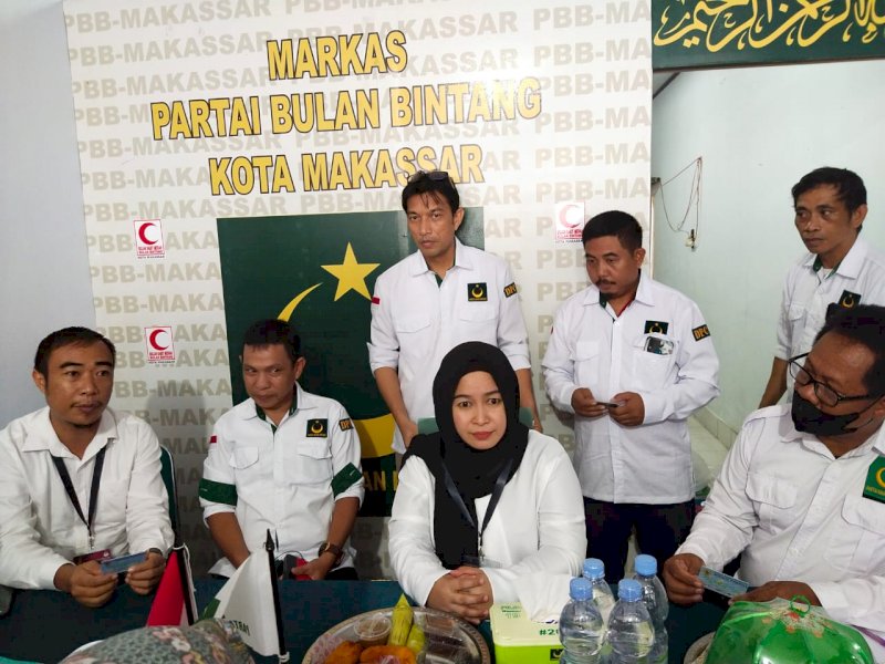 KPU melakukan verfak di sekretariat PBB Makassar.