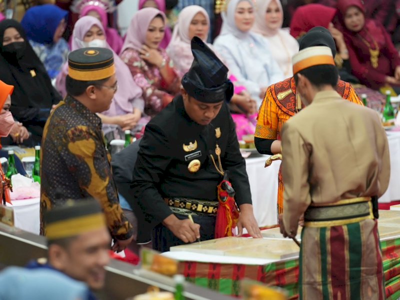 Penandatanganan Prasasti Teknologi Pengolahan Arsinum.