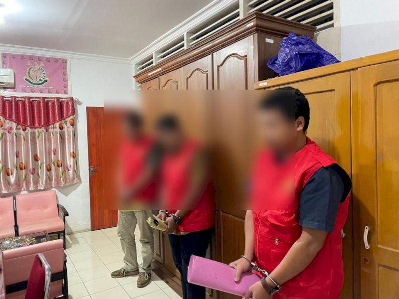 3 tersangka korupsi pembangunan RS Pratama, Sudu, Enrekang.