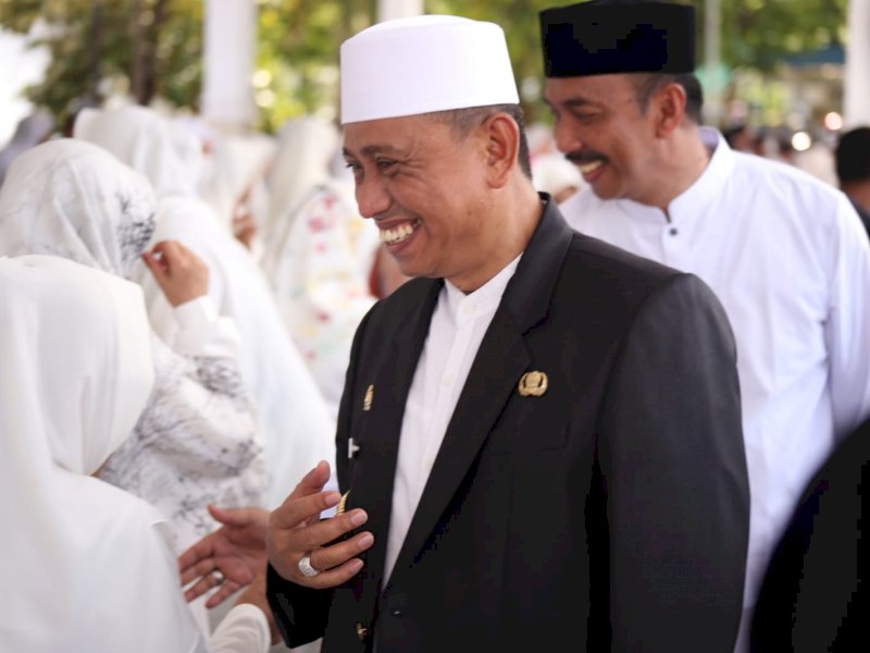 Bupati Wajo Amran Mahmud menghadiri Hari Santri Nasional.