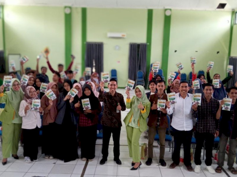 Bank Hasamitra memperkenalkan produk Si Mitra Muda di IAIN Bone.