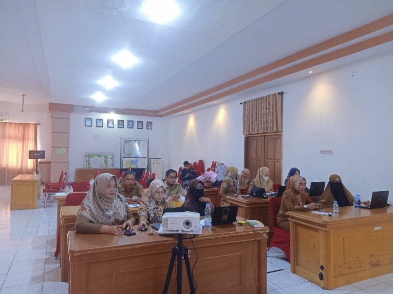 Pertemuan Teknis Sistem Manajemen Data Stunting, Senin (24/10/2022), di Aula Bappelitbangda.