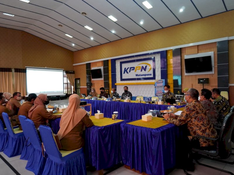 Penyaluran KUR Bone Tembus Rp1,3 T, Pertanian Masih Terbesar