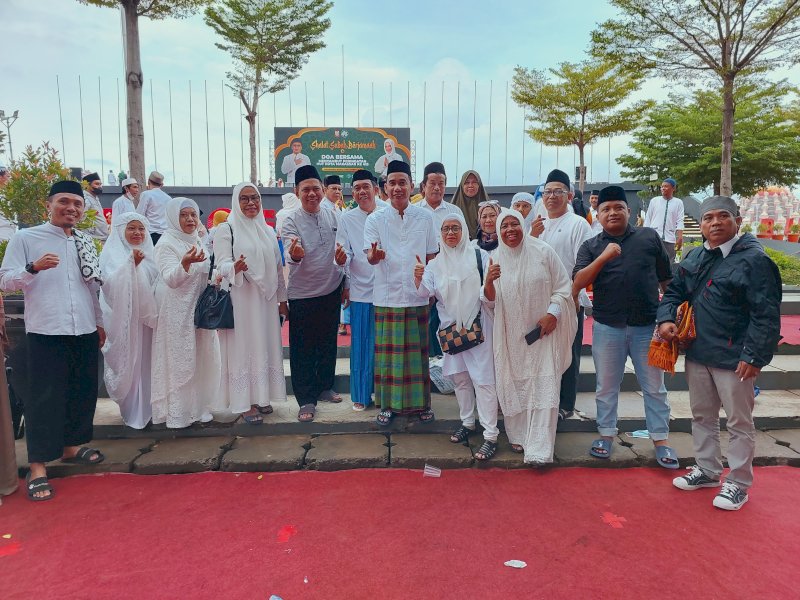Ketua DPRD Makassar Rudianto Lallo menghadiri Salat Subuh dan Doa Bersama.
