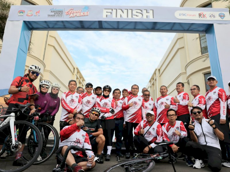 Gowes Bersama Peserta APEKSI, Danny Pomanto Kenalkan Kota Makassar