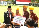 Momentum Hari Pahlawan di Wajo, Wabup Amran Serahkan Hibah untuk Veteran