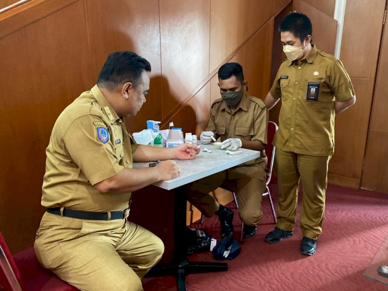 Pemeriksaan kesehatan rutin di Pemkab Bantaeng. 