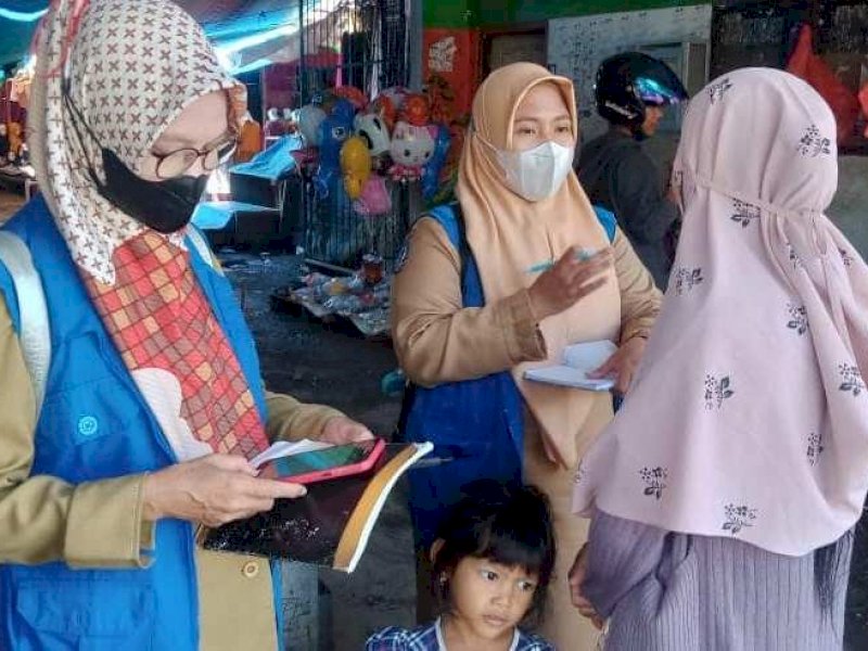 DP3AP2KB Kabupaten Luwu Utara menggelar aksi &ldquo;Grebek Pasar&rdquo;, Senin (14/11/2022).