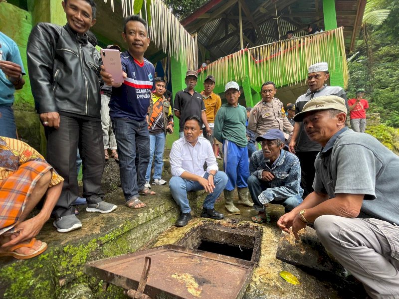 Bupati Bantaeng Ilham Azikin menghadiri syukuran mata air Benteng Bola yang terletak di Desa Bonto Tappalang.
