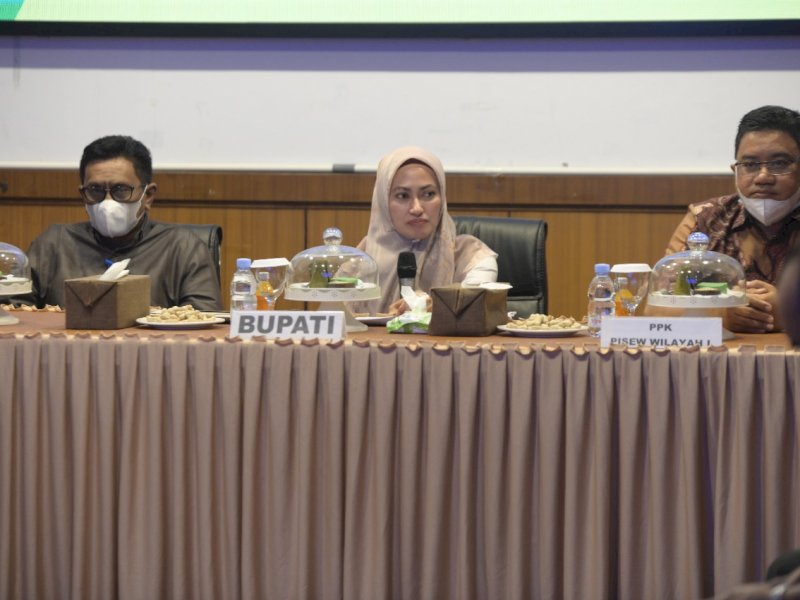 Program Pisew Lutra Kelar 100%, ini Instruksi Bupati Indah ke Camat