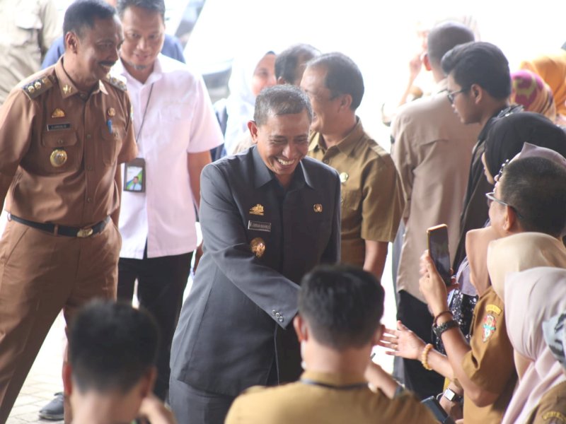 Rakor bersama jajaran dan seluruh penyuluh Dinas Pertanian dan Ketahanan Pangan (DPKP) Wajo yang digelar di Aula Kantor DPKP Wajo, Selasa (27/12/2022).