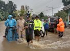 5 Kecamatan di Wajo Terdampak Banjir-Angin Kencang, Bantuan Mulai Disalurkan