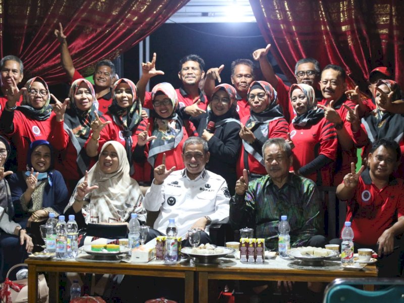 Dialog Pendidikan dan Musyawarah Kerja Kepala Sekolah (MKKS) Sekolah Menengah Pertama (SMP) dan Sekolah Dasar (SD) di Kawasan Wisata Telaga Biru, Desa Lempong, Kecamatan Bola, Rabu (22/12/2022) malam.