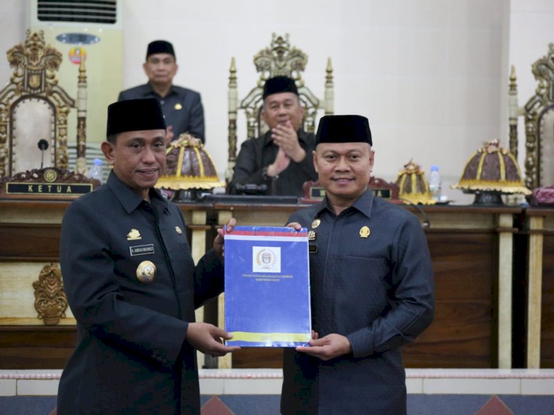 Rapat Paripurna DPRD Wajo terkait Persetujuan Bersama Keempat Ranperda tersebut, Kamis (29/12/2022).