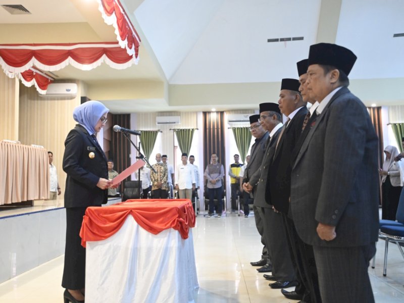 Bupati Luwu Utara Indah Putri Indriani melantik pimpinan Badan Amil Zakat Nasional ( BAZNAS) Kabupaten Luwu Utara.