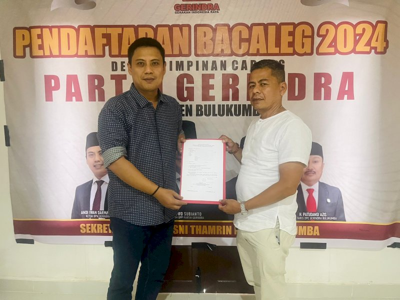Muh. Arief HS saat daftar Bacaleg Gerindra Bulukumba.
