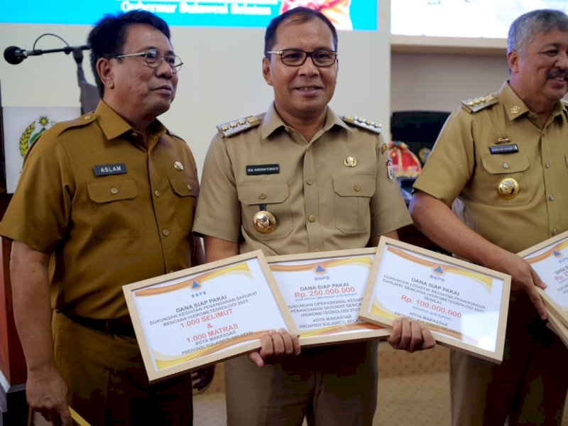 Pemerintah Kota Makassar menerima bantuan Dana Siap Pakai (DSP) dari Badan Nasional Penanggulangan Bencana (BNPB).