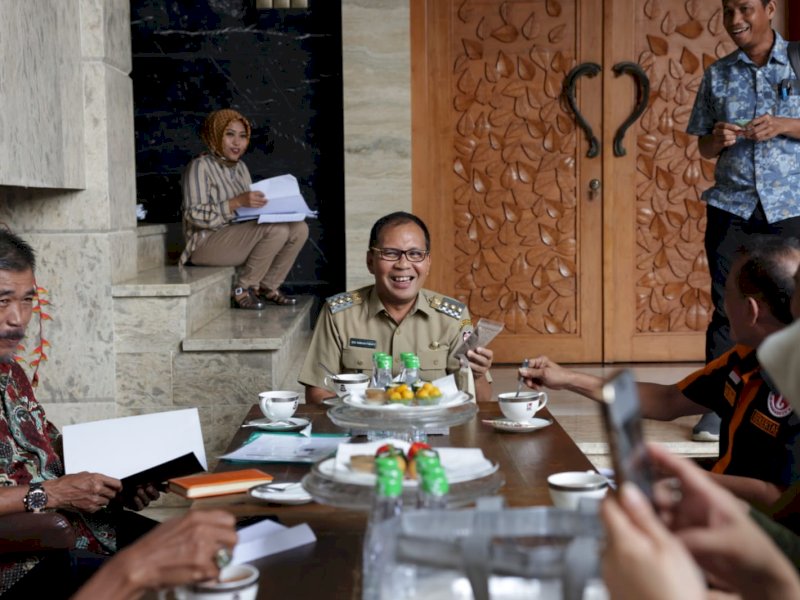Audiensi Pengurus Studi Teater Tambora Masa Bakti 2022-2027 di kediaman Wali Kota Makassar di  Jl Amirullah, Selasa, (10/01/2023).