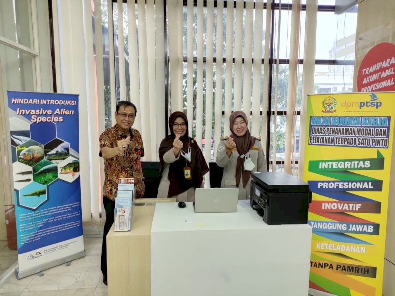Layanan MPP yang berlokasi di Kantor DPMPTSP Provinsi Sulawesi Selatan di Jl Bogenvile No 5 Makassar.