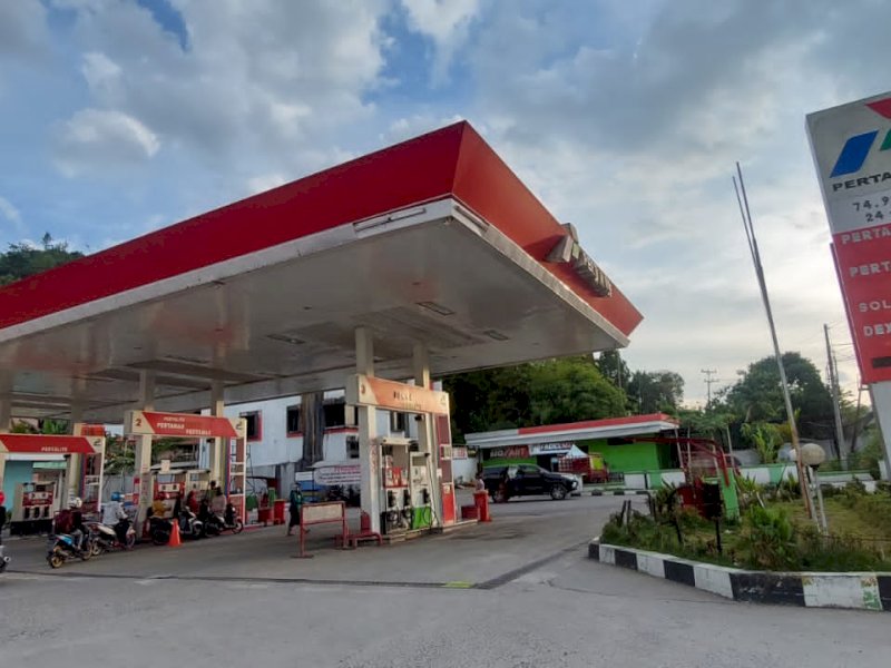 SPBU Tete Bassi Tator.