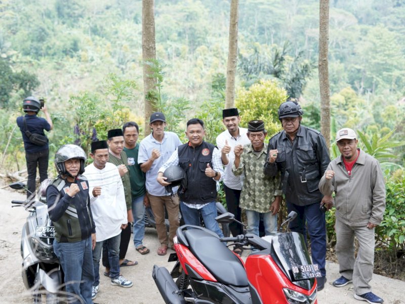 Bupati Bantaeng Ilham Azikin mengunjungi Desa Kampala, Kecamatan Eremerasa, Sabtu (14/1).
