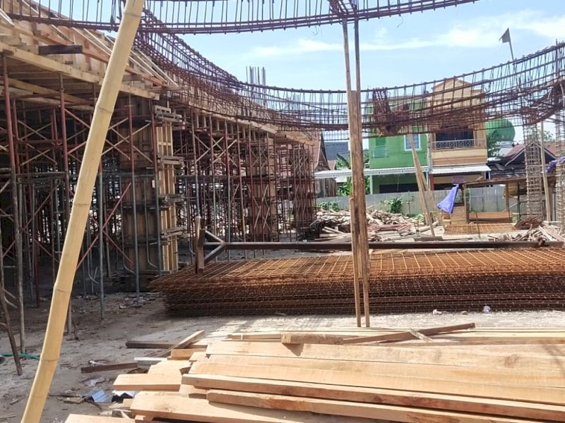 Proyek Pasar Tempe Wajo yang tengah dalam pengerjaan.