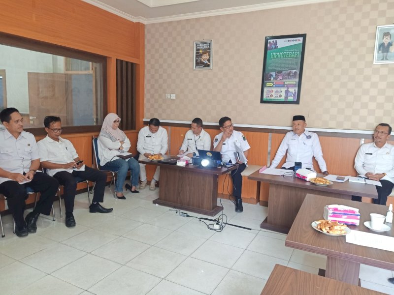 Rapat Persiapan Kompetisi Inovasi Pelayanan Publik Tingkat Provinsi, Rabu (19/1/2023), di Ruang Warkop Indah Masamba.  