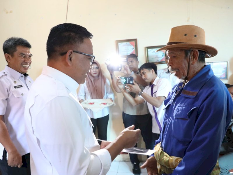 Tekan PMK, Pemkab Bantaeng Salurkan Rp590 Juta untuk Peternak 