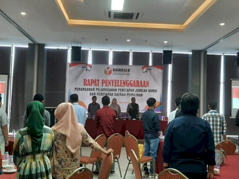 Rapat Penyelenggaraan Penanganan Pelanggaran Penetapan Jumlah Kursi dan Penetapan Daerah Pemilihan di Hotel Novena, Bone, Sabtu (28/1/2023).