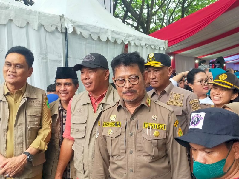 Menteri Pertanian Syahrul Yasin Limpo melakukan kick of penanggulangan PMK. 